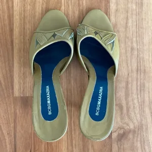 ❤️ BCBG Max Azria Shoes Size 8.5