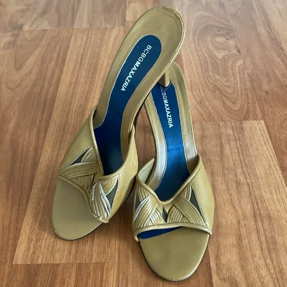❤️ BCBG Max Azria Shoes Size 8.5