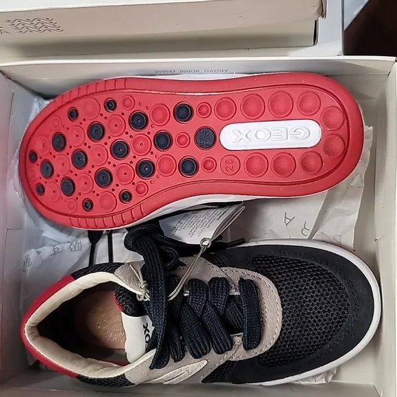 🎁 Geox Kids Rolk Sneakers