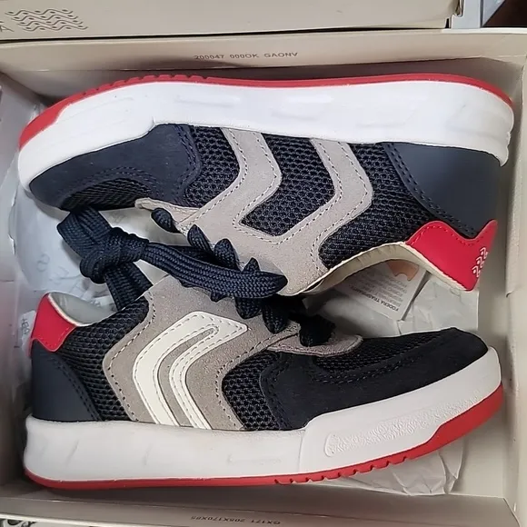 🎁 Geox Kids Rolk Sneakers
