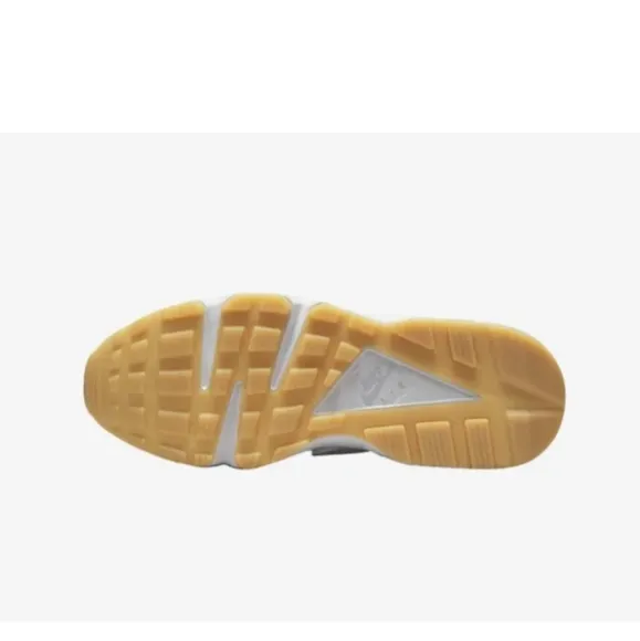 - Size 8.5 - Nike Air Huarache White Gum Original Nikes . BRAND NEW