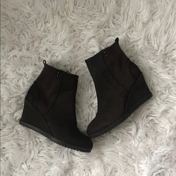 • Taryn Rose • Beula Suede Wedge Booties Brown