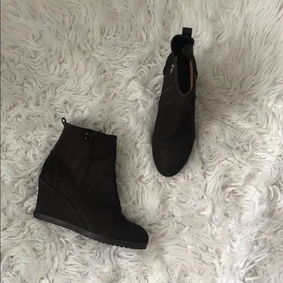 • Taryn Rose • Beula Suede Wedge Booties Brown