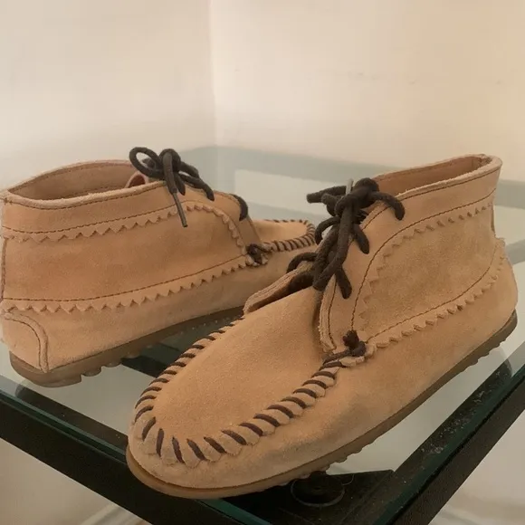 🔥1/2 OFF SUMMER SALE🔥 MINNETONKA Women's Suede Lace Up Moccasin Ankle Boot