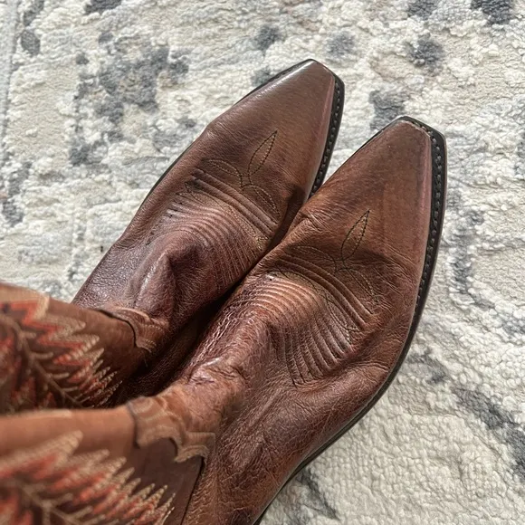 1883 Lucchese Brown boots 6 1/2B