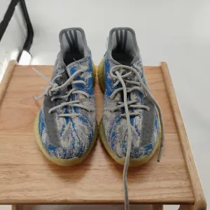 2022 Mens high quality Breath Light Running Trainers Shoes Sneakers