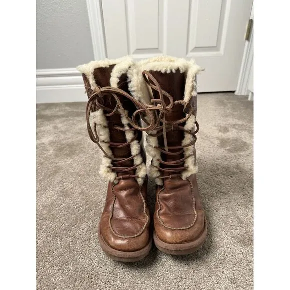 $395 UGG RARE VINTAGE!! Leather Sheepskin UNISEX Boots SIZE 7 WOMEN,‎ EU 38