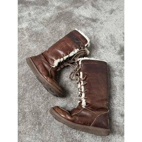 $395 UGG RARE VINTAGE!! Leather Sheepskin UNISEX Boots SIZE 7 WOMEN,‎ EU 38