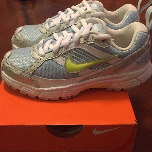 621 NIKE DART 8 GS/ps blue silver lime green girls running youth sizes 11 12 13