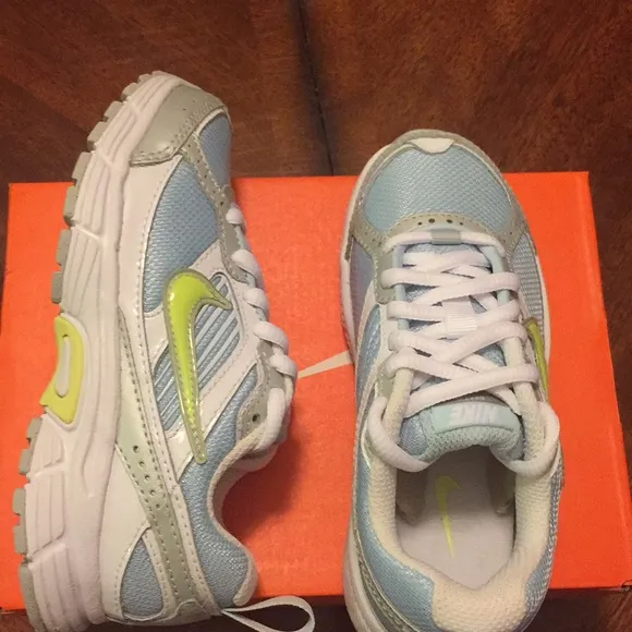 621 NIKE DART 8 GS/ps blue silver lime green girls running youth sizes 11 12 13