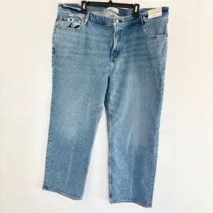 Abercrombie &amp; Fitch The 90s Relaxed High Rise Jeans Light Wash Size 37 24S
