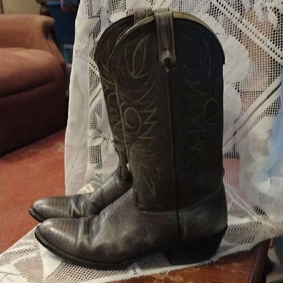 Acme lizard boots