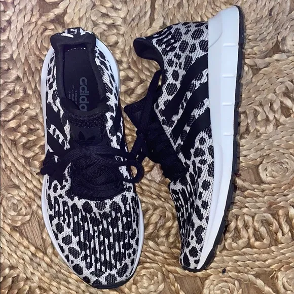Adidas 9 Women's Black and White Sneakers