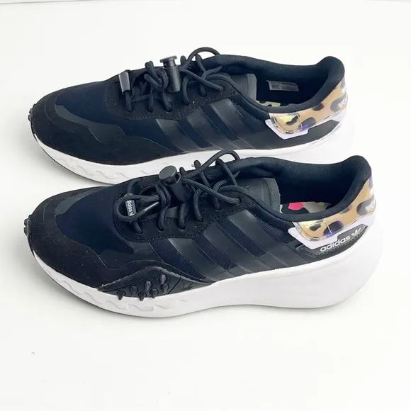 ADIDAS Black Choigo Black Multicolor LaceToggle Closure Sneakers, Size 6.5
