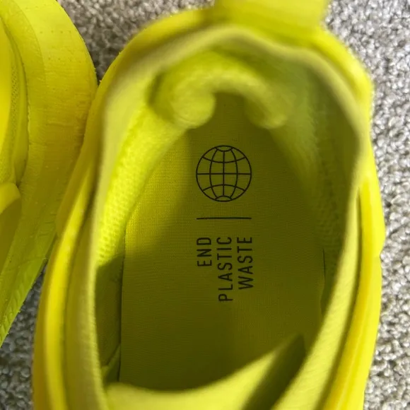 Adidas by Stella McCartney X Ultraboost 23 'SHOCK SLIME' Speed Running Shoes