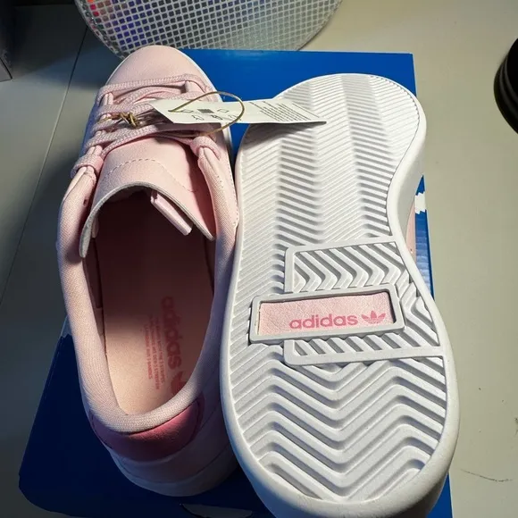 Adidas Classic Sleek Sneakers NWT