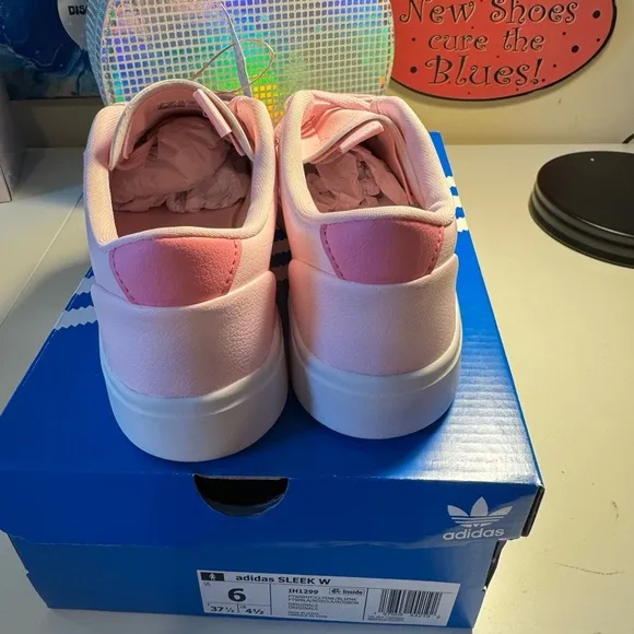 Adidas Classic Sleek Sneakers NWT