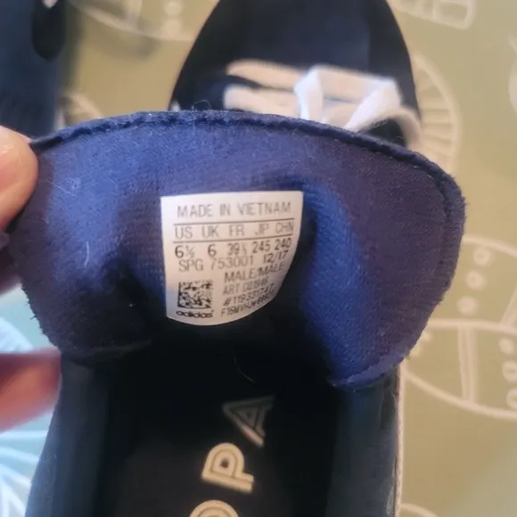 Adidas Copa Blue suede Size 6.5us Blue And white Runners. Excellent Condition!!!