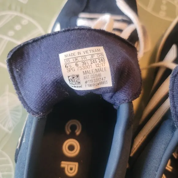 Adidas Copa Blue suede Size 6.5us Blue And white Runners. Excellent Condition!!!