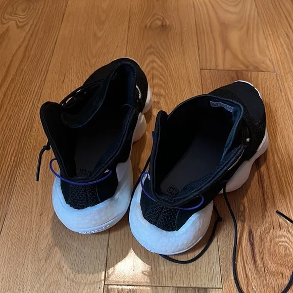 Adidas Crazy BYW LVL 1 Basketball Sneaker Sz 8