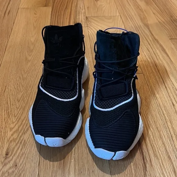 Adidas Crazy BYW LVL 1 Basketball Sneaker Sz 8