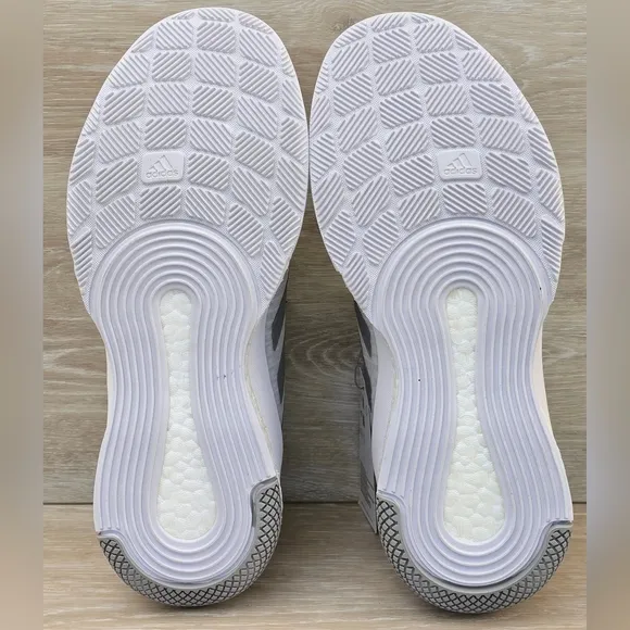 Adidas Crazyflight Women’s Size 8.5 - GY9270 White/Silver New In Box Volleyball