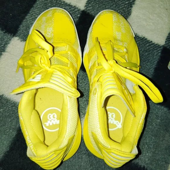 ADIDAS Dame 6 2019 Shock Yellow Basketball Shoes Mens Size 6/Women's Size 8