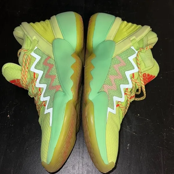 Adidas D.O.N. Issue 2 Marvel Spida Sense Basketball Athletic 2020 Size.6 1/2