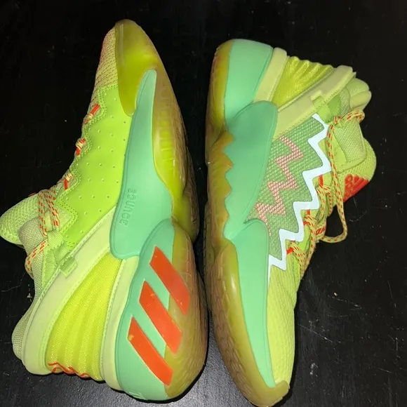 Adidas D.O.N. Issue 2 Marvel Spida Sense Basketball Athletic 2020 Size.6 1/2