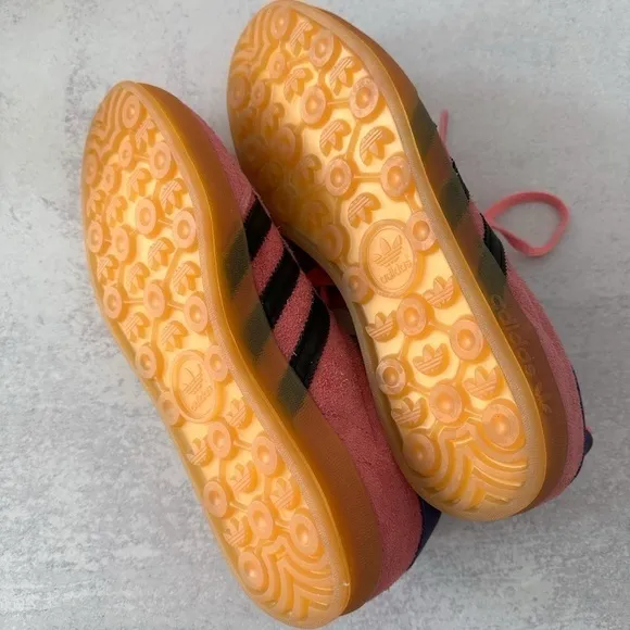 Adidas Gazelle Pink Sneakers