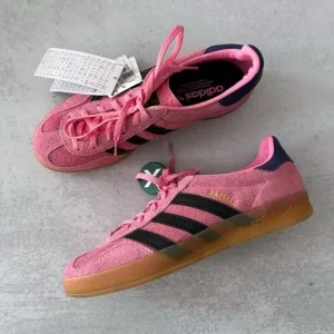 Adidas Gazelle Pink Sneakers