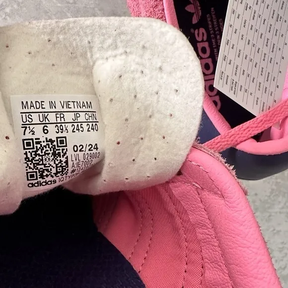 Adidas Gazelle Pink Sneakers