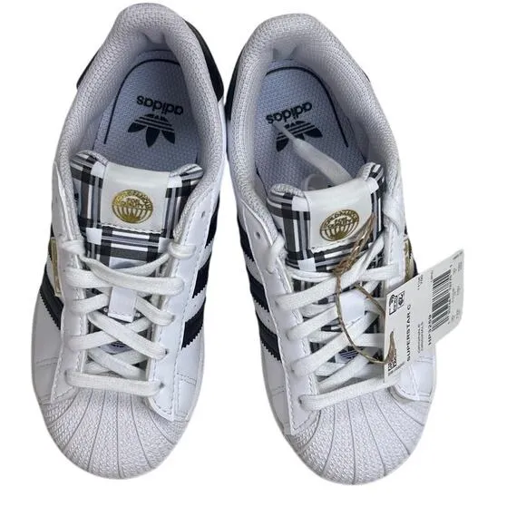 adidas Kids &quot;Graphic Pop&quot; Superstar C White/Black/Gold Size 12K HP3259