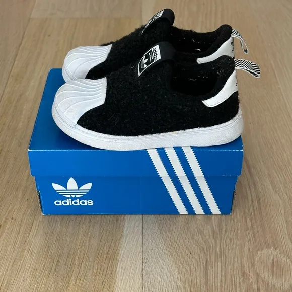Adidas Kids Superstar 360 Black Shoes sz 8K