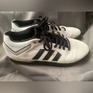 Adidas Men's Black and White Tyshawn Sneakers