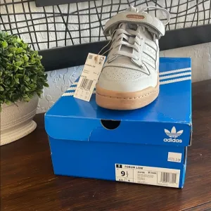 Adidas Men’s  Forum Low Gray Sneakers