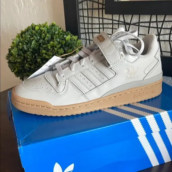 Adidas Men’s  Forum Low Gray Sneakers