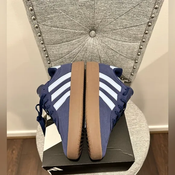 Adidas Men’s Navy Three Stripe Barreda Sneaker Size 10.5 Brand New!