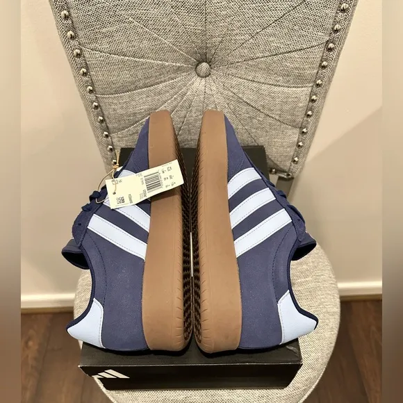 Adidas Men’s Navy Three Stripe Barreda Sneaker Size 10.5 Brand New!