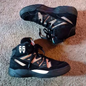 Adidas Mutombo Men's Sneakers Size 10.5 Black PRE-OWNED