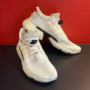 ADIDAS ORIGINALS MEN'S POD S3.1 PRIMEKNIT ATHLETIC SNEAKER, WHITE/SHOCK Size 12