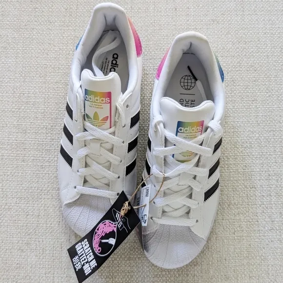 adidas Originals Superstar J Shoes White Scratch Me HR0317_040 Big Kids 4.5Y