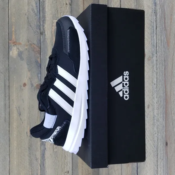 adidas Retrorun Women's Running Casual Shoes  Sneakers Black /White/Violet