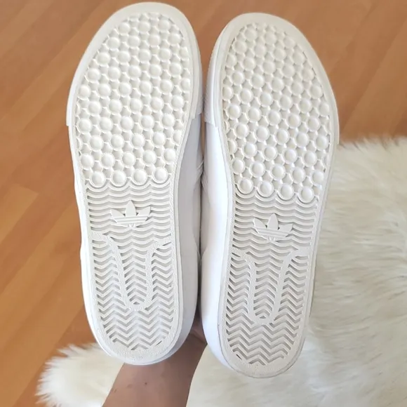 Adidas Shmoofoil White Slip On Skater Skateboarding Shoes Size 9 Mens 10 Womens