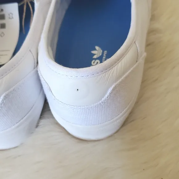 Adidas Shmoofoil White Slip On Skater Skateboarding Shoes Size 9 Mens 10 Womens