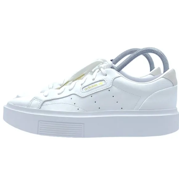 Adidas Shoes Women’s Size 8 Sleek Super EF8858 White Low Top Lace Up Sneakers