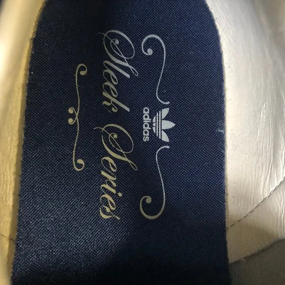Adidas Sleek Series Vintage Sneakers Blue Suede