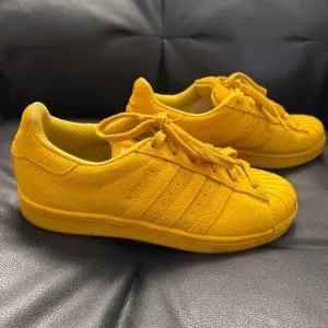 Adidas Superstar J Sneakers