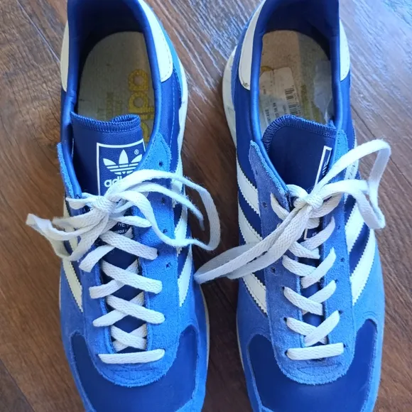 Adidas TRX vintage Men's Blue Sneakers size 9