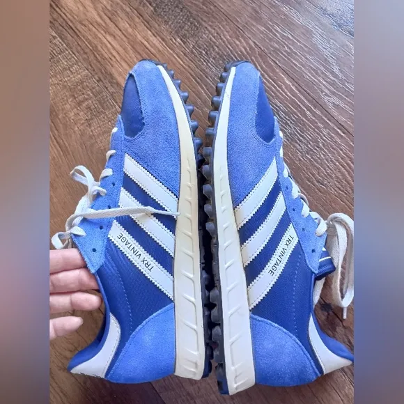 Adidas TRX vintage Men's Blue Sneakers size 9